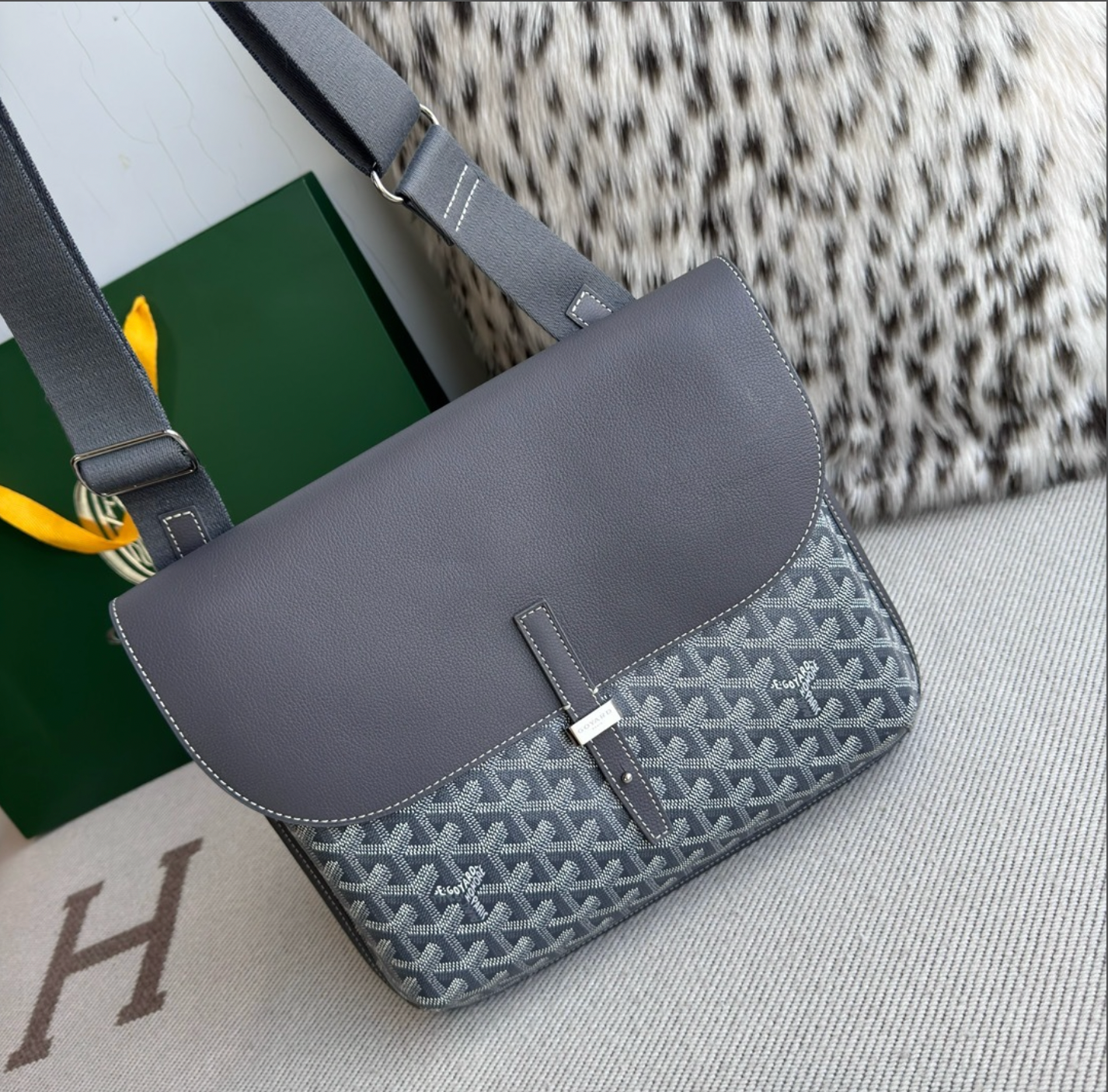 Messenger Bag