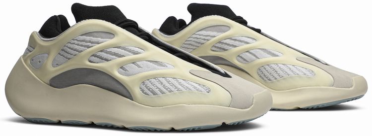 Yeezy 700 v3