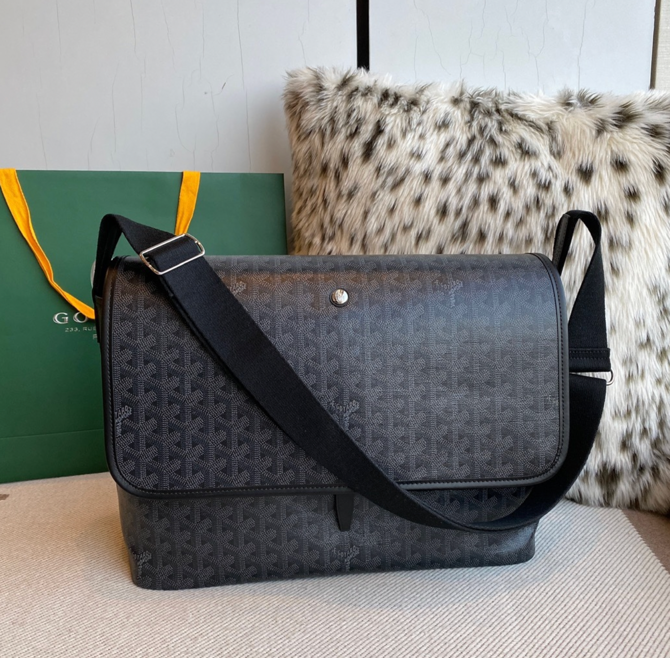 Bag Messenger Coated